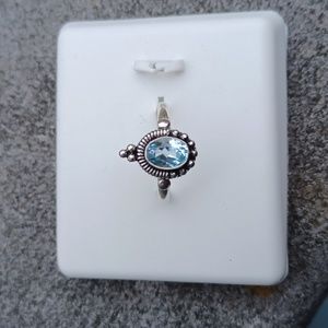 Brand New Sterling Silver ring w small oval blue topaz size 6